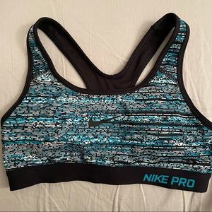 NIKE SPORTS BRA WOMENS SMALL/XS